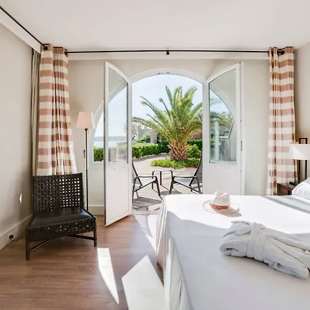 Delos - Ile De Bendor Hotel 4*