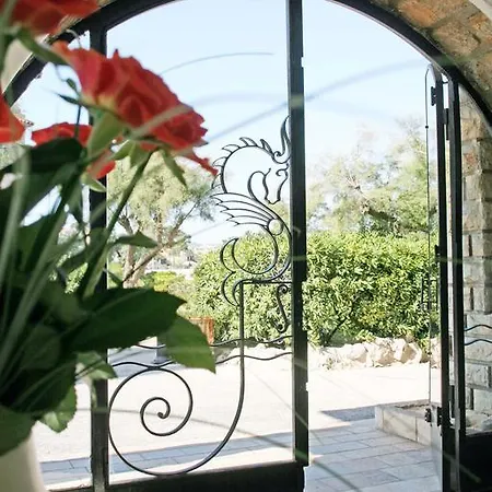 Delos - Ile De Bendor Hotel