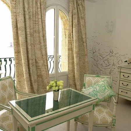Delos - Ile De Bendor 酒店 4*