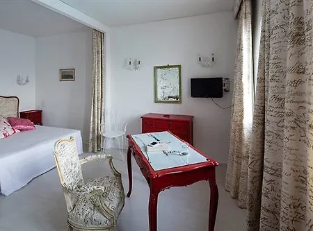 Hotel Delos - Ile De Bendor 4*