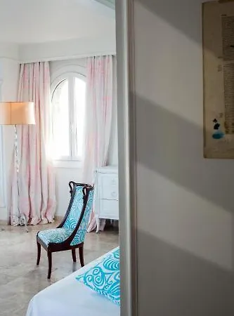 Delos - Ile De Bendor Hotel 4*